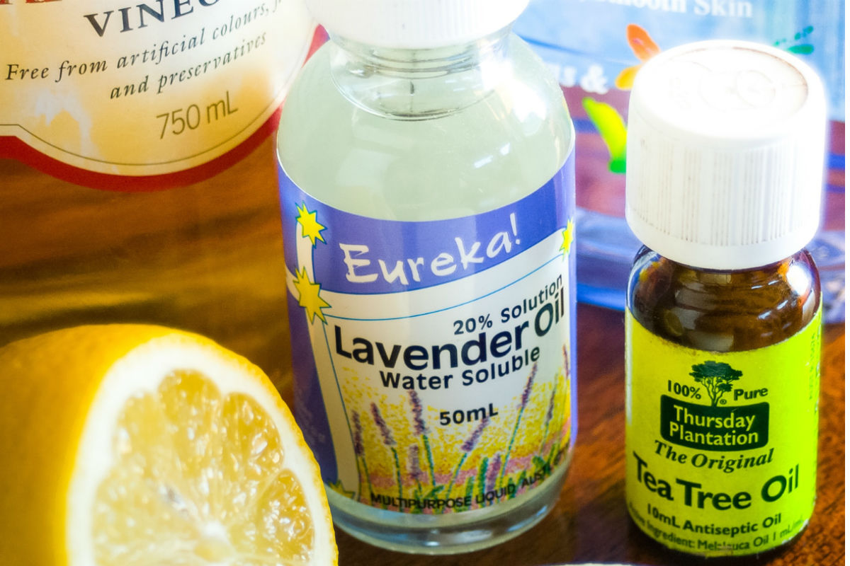lanvender oils and tea tree oils