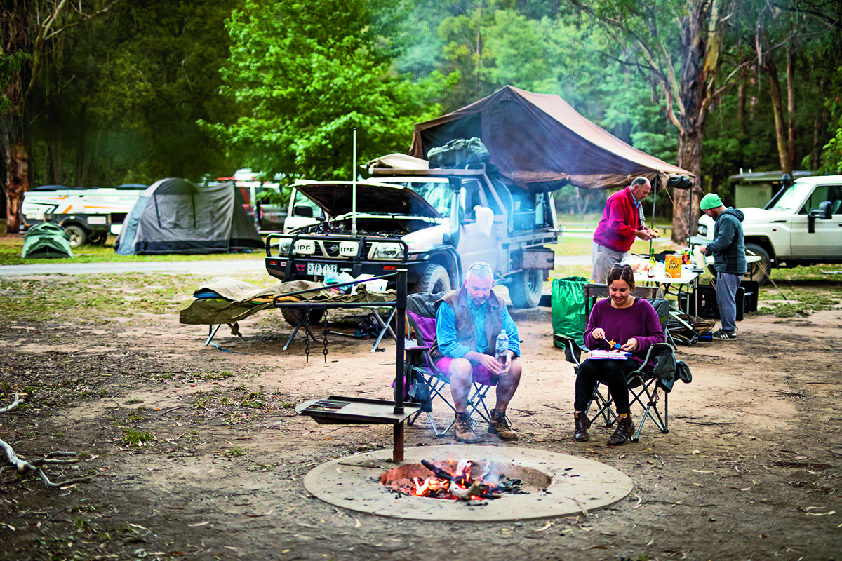 People-sitting-and-eating-at-the-campsite-in-Jamieson