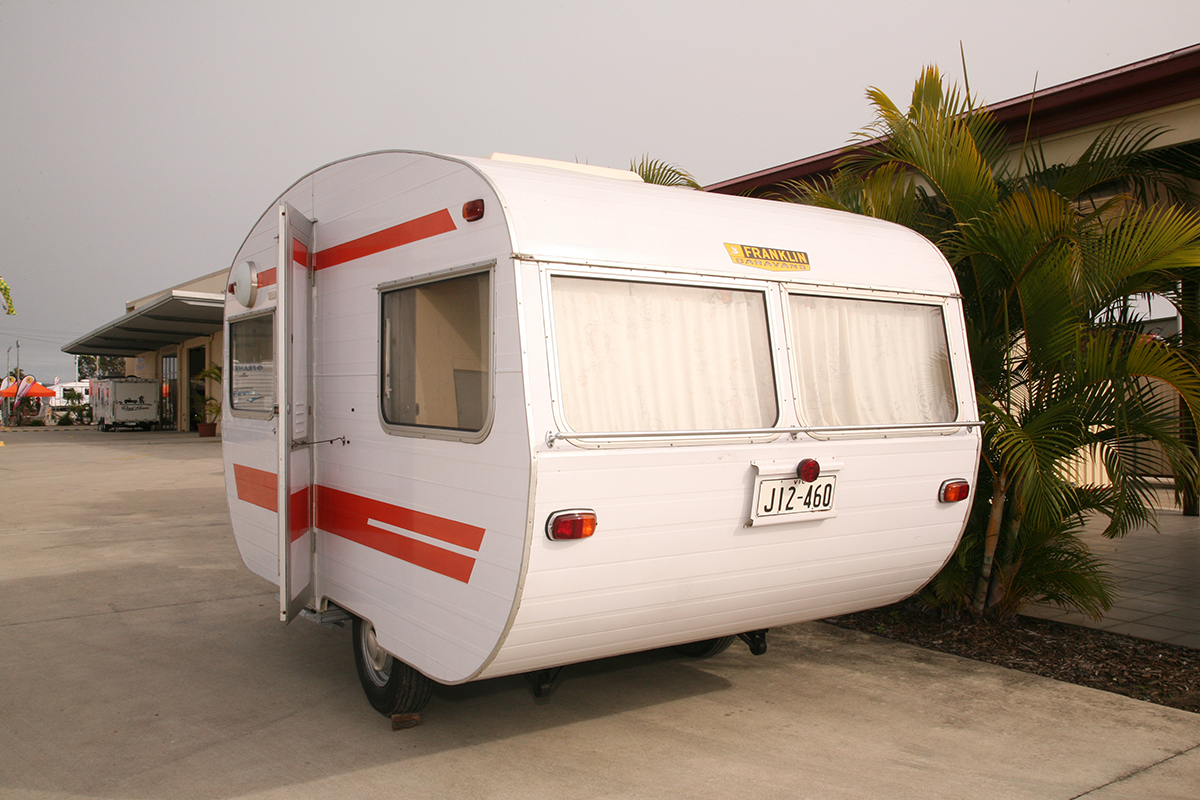 Vintage-caravan