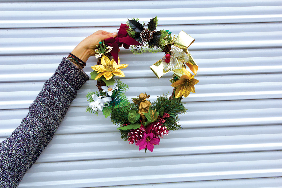 Christmas-wreath-on-the-door