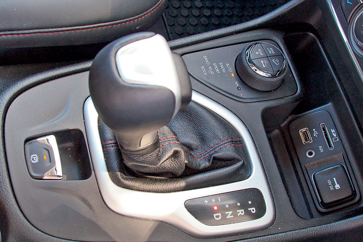 Automatic-transmission-with-a-manual-mode