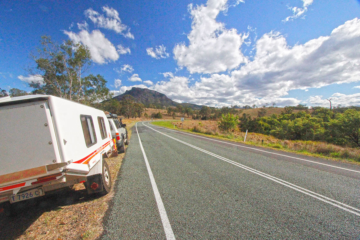 Caravan-along-the-road-to-Spicers-Gap-in-the-Main-Range
